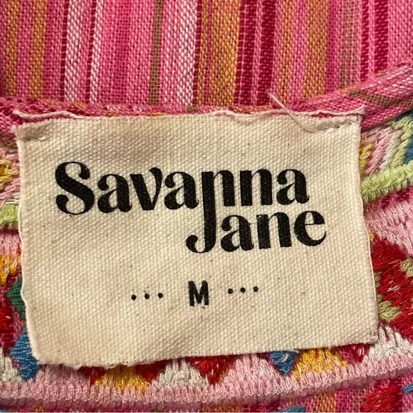 SAVANNA JANE Oversized Embroidered Knit Boxy Poncho Top in Multi - Picture 3 of 4